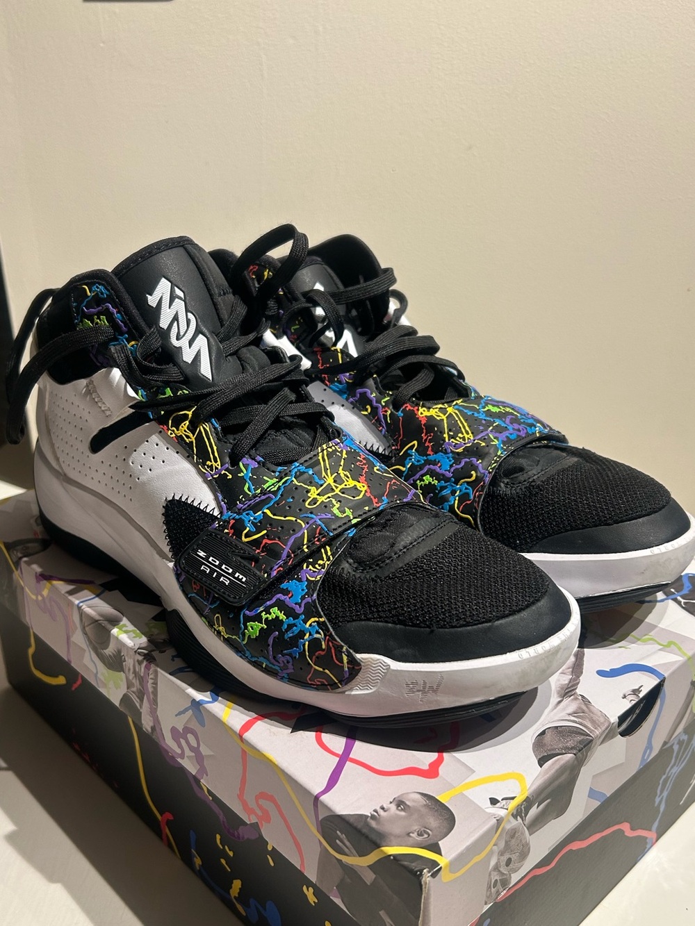 Men’s Jordan Air Zion 2, Black & White Basketball Shoes Multicolor, Size 13
